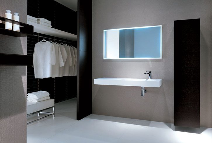 Cuartos de baño minimalista y moderno